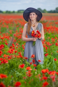 w samo południe sesja piła maki fotograf profesjonalnie narzeczeńska